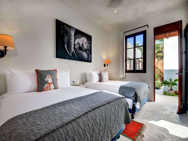 Cancun Home 989350