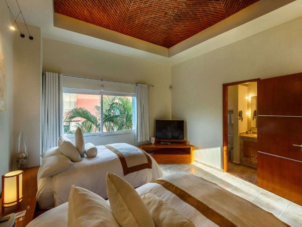 Cancun Home 989352