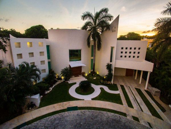 Cancun Home 989352