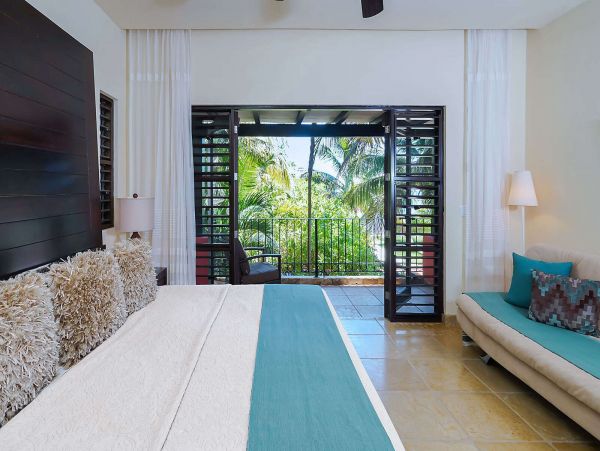 Cancun Home 989355