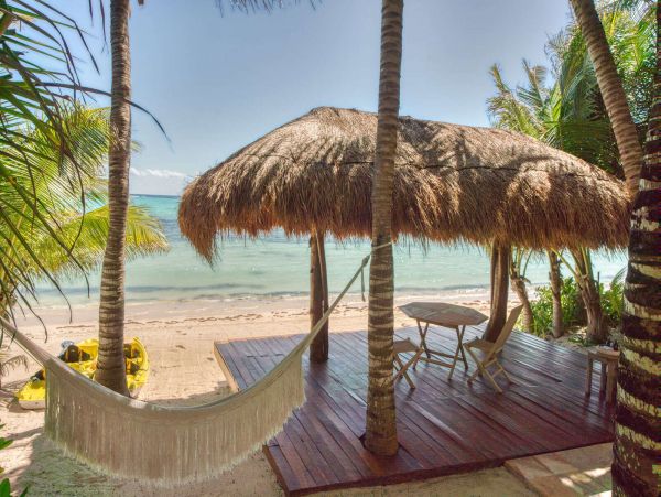 Beautiful Five Bedroom Villa Ocean Front in Soliman Bay