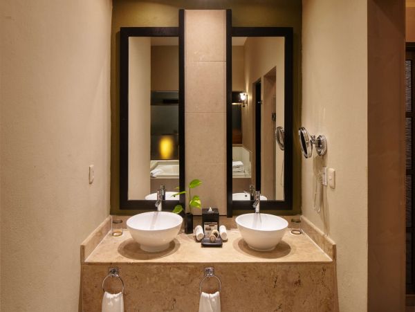 Cancun Home 989374