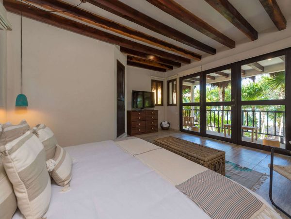 Cancun Home 989395