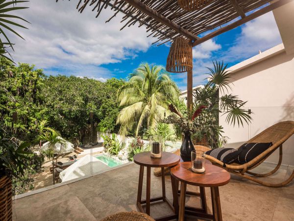 Walk to Beach Five Bedrooms in Puerto Aventuras Cancun