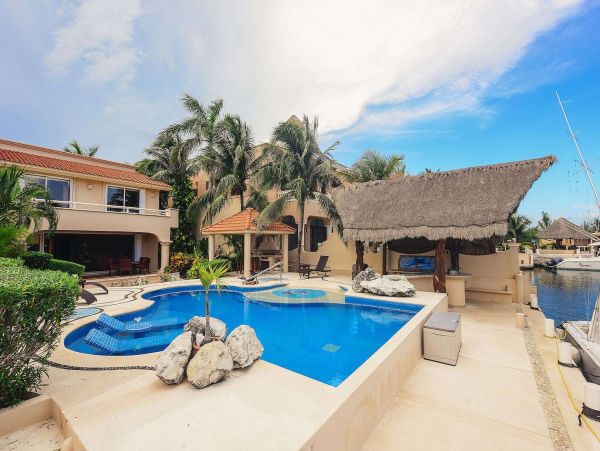 Cancun Home 989409