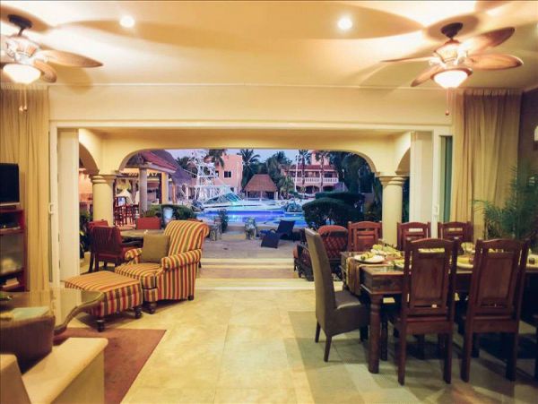 Cancun Home 989409