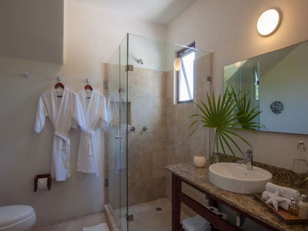 Cancun Home 989410