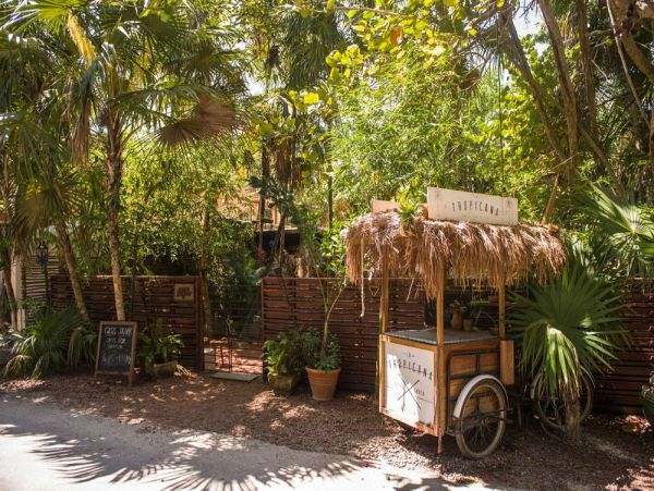 Cancun Home 989410