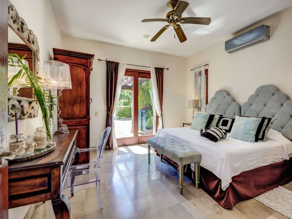 Cancun Home 989411
