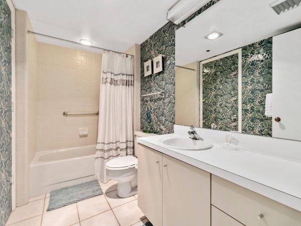 First floor walk out unit in Building 7 at Beachplace