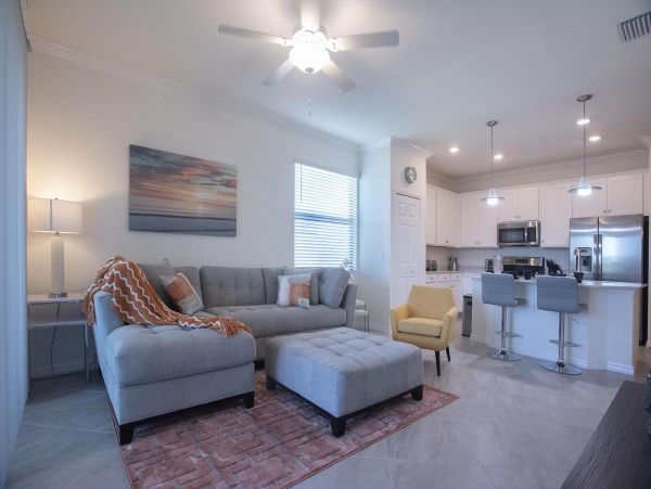 Luxury Stunning Condo in a Scenic Golf Community