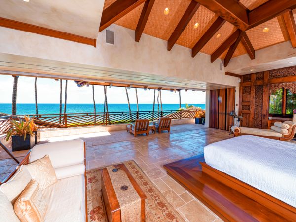 Wailea Luxury Home with Pool & Spa Right on the Beach