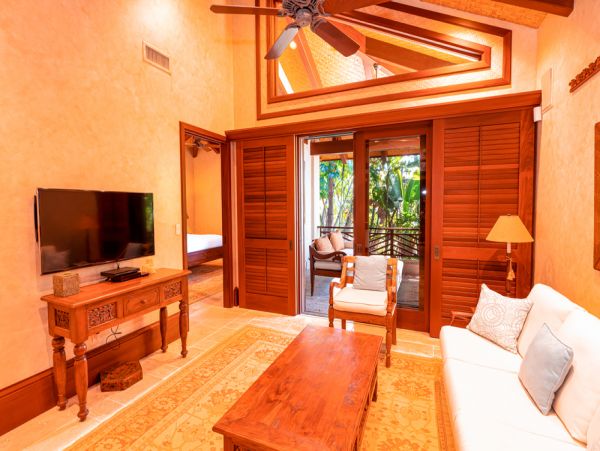 Wailea Luxury Home with Pool & Spa Right on the Beach
