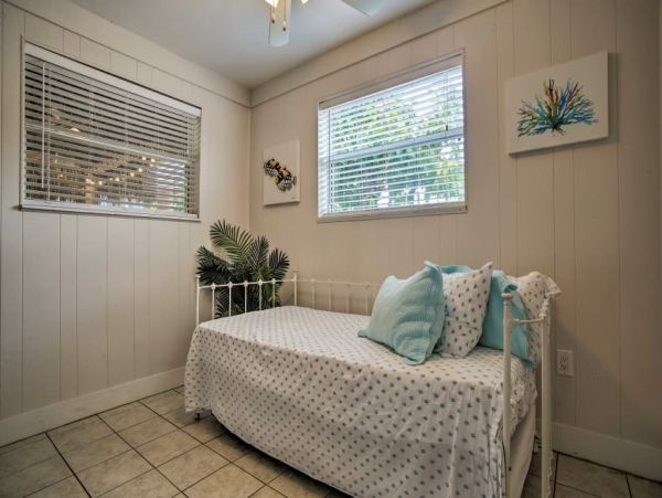 Jensen Beach Home 989468