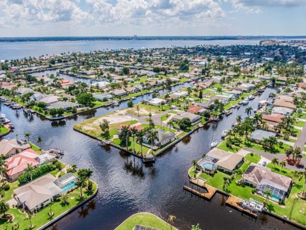 Cape Coral Home 989475