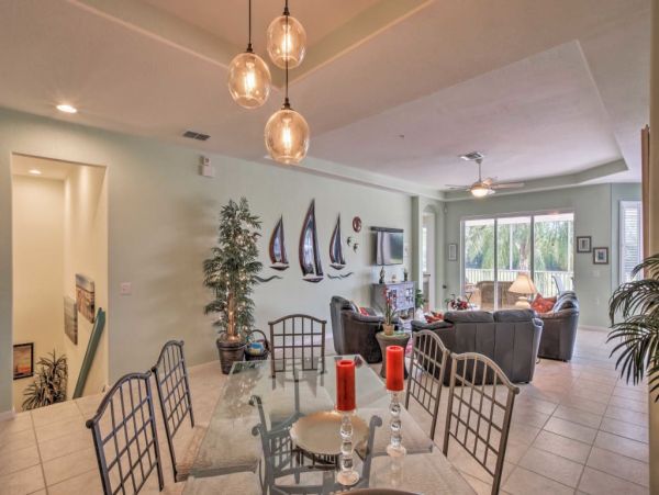 Naples Home 989477