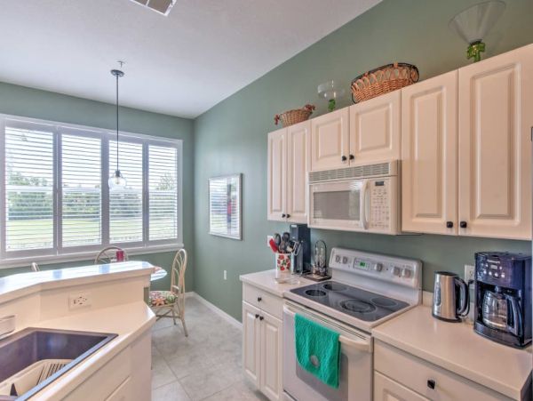 Naples Home 989477