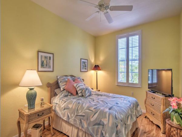 Naples Home 989477