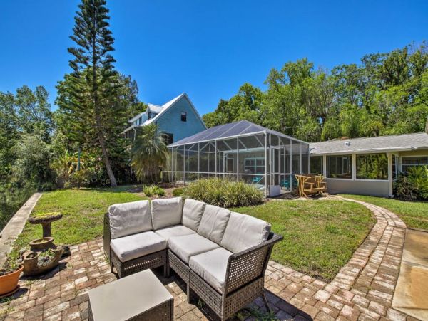 Clearwater Home 989480