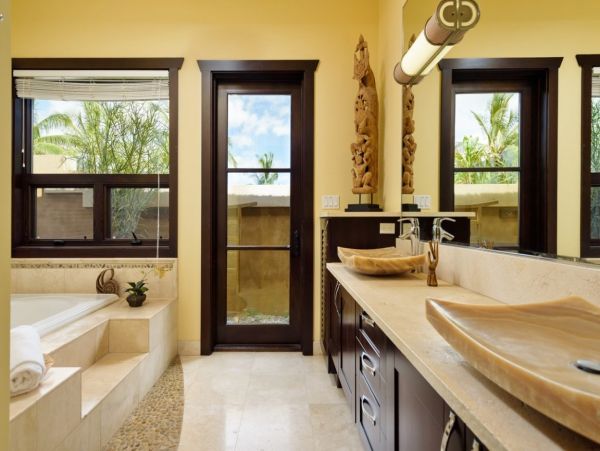 Lahaina Four Bedroom Vacation Home with Private Pool