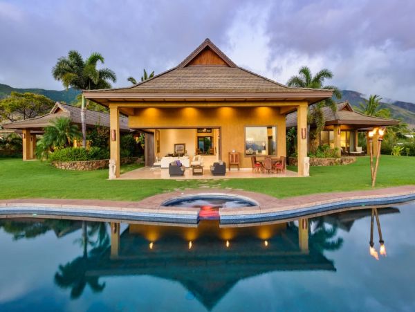 Lahaina Four Bedroom Vacation Home with Private Pool