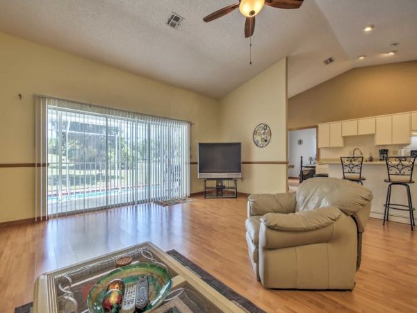 Other Cities  Florida Home 989488