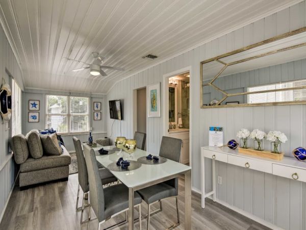 Lake Worth Florida Vacation Rental Home - Palm Beach Luxury Vacation Rental