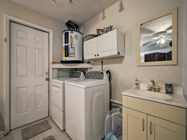 Other Cities  Florida Home 989497