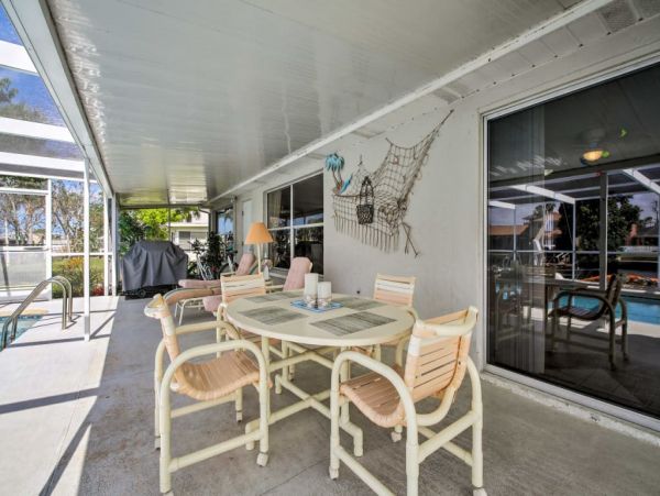 Other Cities  Florida Home 989497