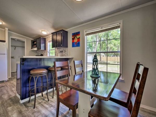 Other Cities  Florida Home 989501