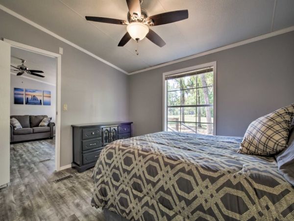 Other Cities  Florida Home 989501