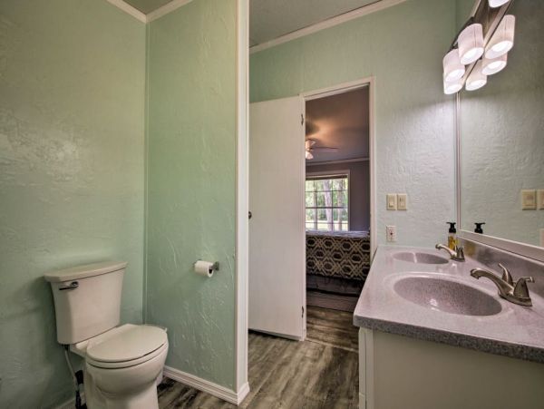 Other Cities  Florida Home 989501