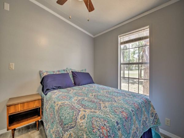 Other Cities  Florida Home 989501