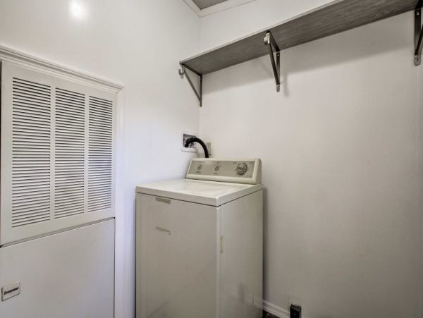 Other Cities  Florida Home 989501