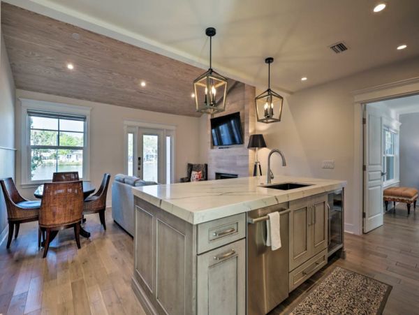 St. Augustine Home 989503