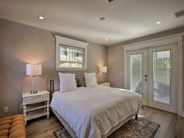 St. Augustine Home 989503