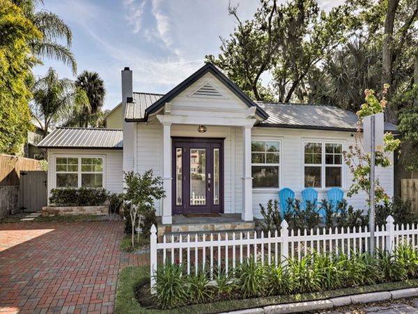 St. Augustine Home 989503