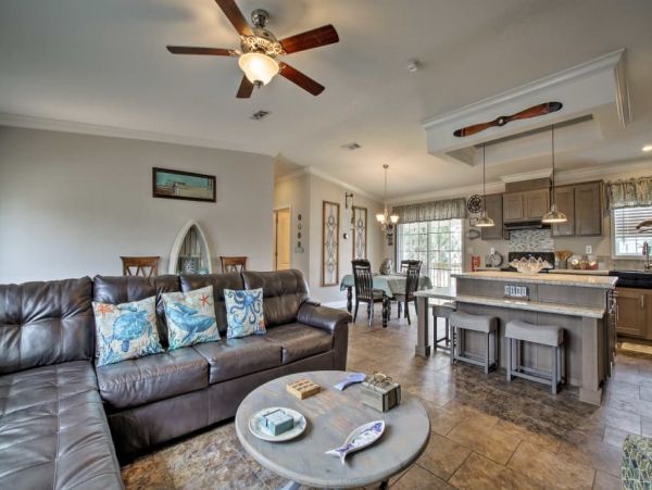 Clearwater Home 989504
