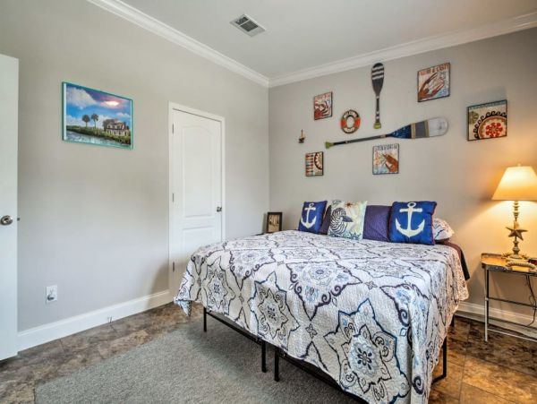 Clearwater Home 989504