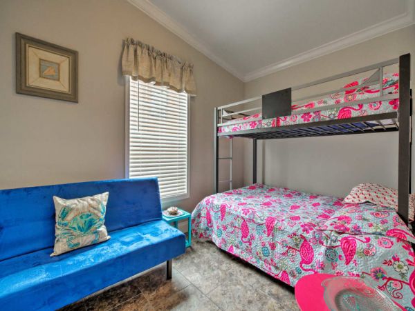 Clearwater Home 989504