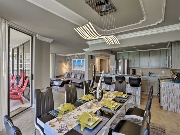 Panama City Beach Condo with Balcony and ocean Views
