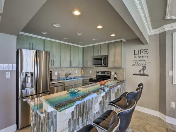 Panama City Beach Condo with Balcony and ocean Views