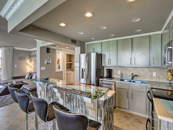 Panama City Beach Condo with Balcony and ocean Views