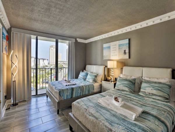 Panama City Beach Condo with Balcony and ocean Views