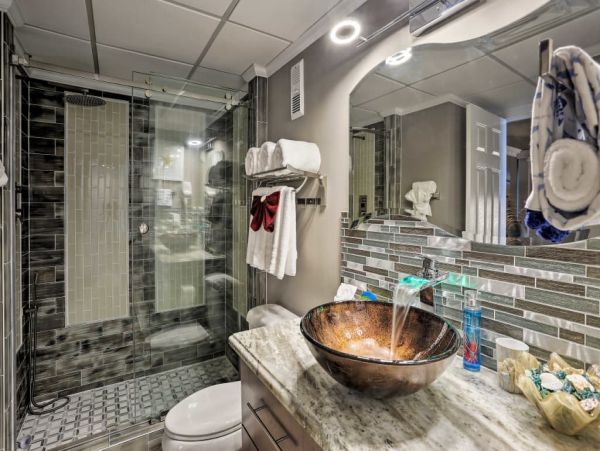 Panama City Beach Condo with Balcony and ocean Views