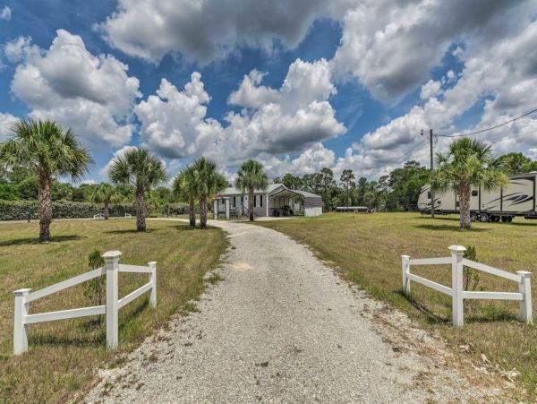 Clearwater Home 989513