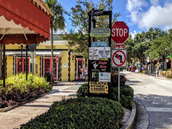 Cocoa Beach Home 989516