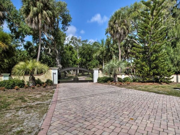 Cocoa Beach Home 989519