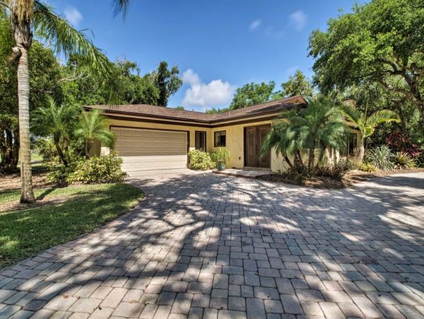 Cocoa Beach Home 989519