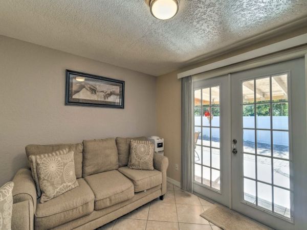 Sarasota Home 989529
